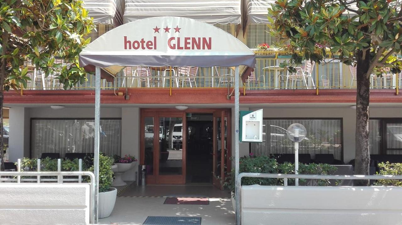 Hotel Glenn Rimini Bagian luar foto