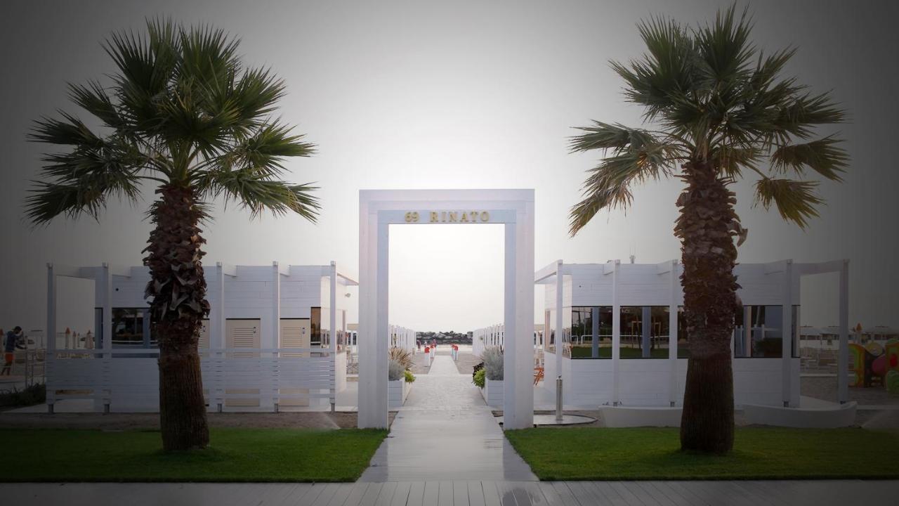 Hotel Glenn Rimini Bagian luar foto